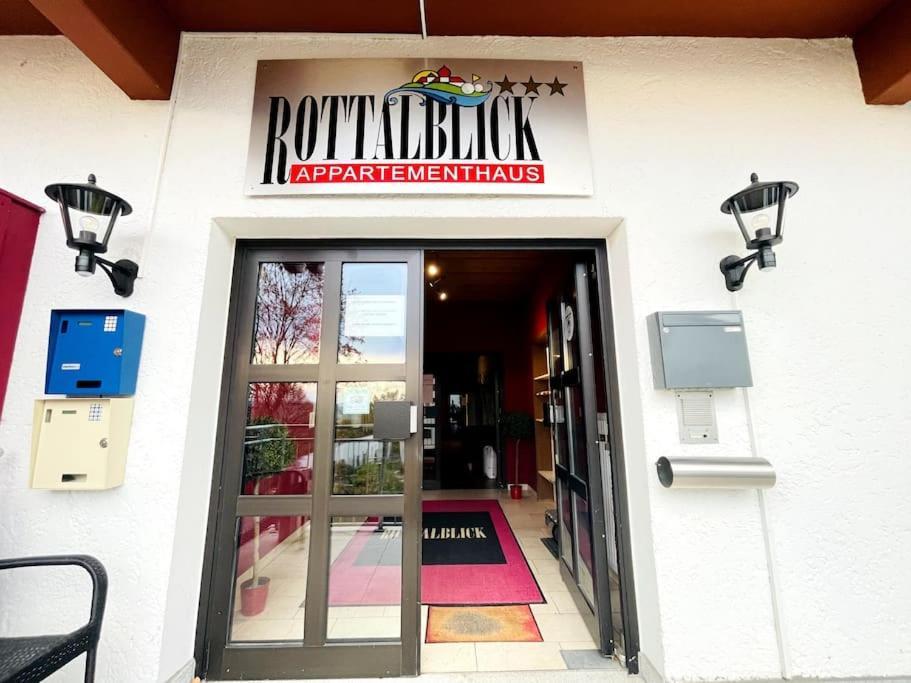 Fewo 20 - Appartement Im Rottalblick - Youngmodern Wohnen Mit Bademantelgang Zur Therme, Tv, Balkon Und Persoenlichem Gaesteempfang Von Astarte Estate Bad Griesbach  Buitenkant foto