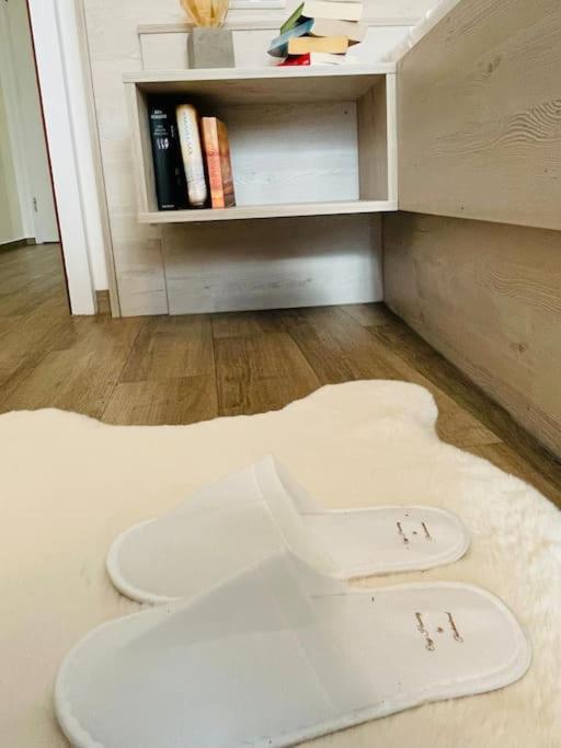 Fewo 20 - Appartement Im Rottalblick - Youngmodern Wohnen Mit Bademantelgang Zur Therme, Tv, Balkon Und Persoenlichem Gaesteempfang Von Astarte Estate Bad Griesbach  Buitenkant foto