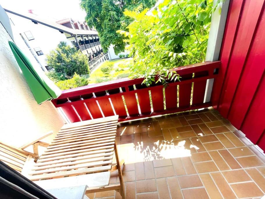 Fewo 20 - Appartement Im Rottalblick - Youngmodern Wohnen Mit Bademantelgang Zur Therme, Tv, Balkon Und Persoenlichem Gaesteempfang Von Astarte Estate Bad Griesbach  Buitenkant foto