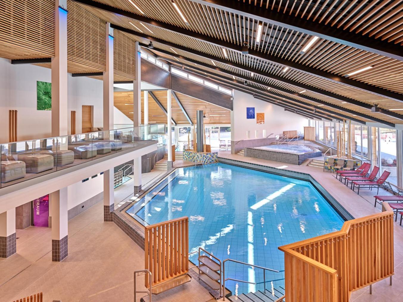 Fewo 20 - Appartement Im Rottalblick - Youngmodern Wohnen Mit Bademantelgang Zur Therme, Tv, Balkon Und Persoenlichem Gaesteempfang Von Astarte Estate Bad Griesbach  Buitenkant foto